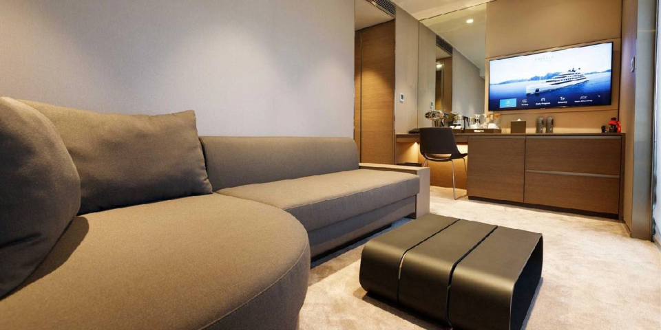 Deluxe Balcony Suite