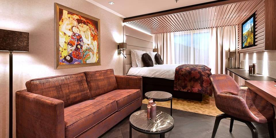 Outside Balcony - Violin Deck - 355sq.ft.