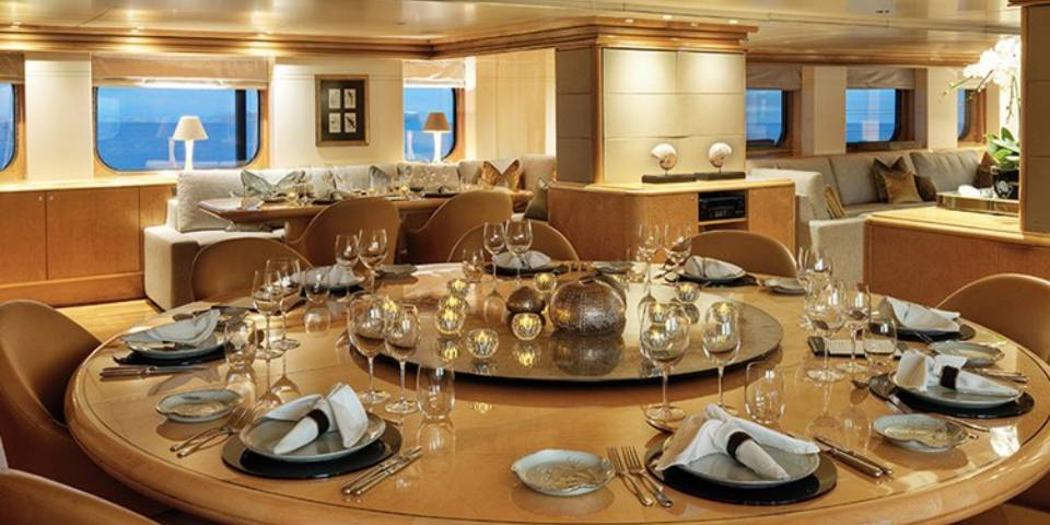 Inside Dining