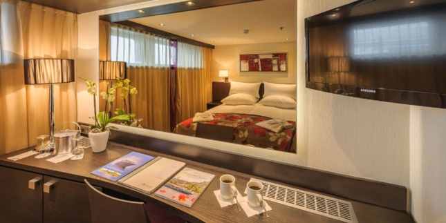 Deluxe Stateroom - Indigo Deck Forward