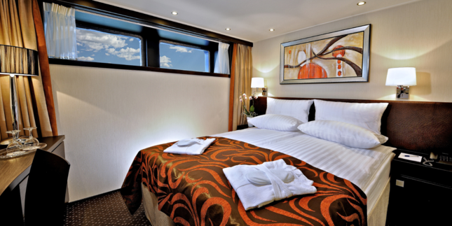 Deluxe Stateroom - Indigo Deck Forward