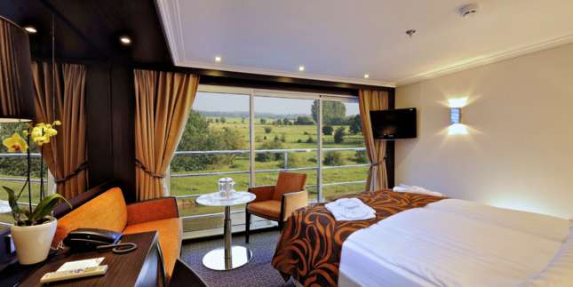 Panorama Suite - Sapphire Deck Aft