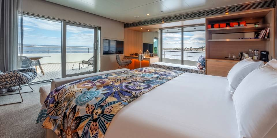 Yacht Suite