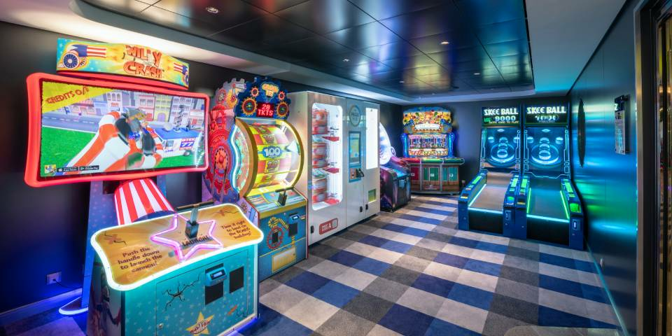 Virtual Games Arcade & Bowling