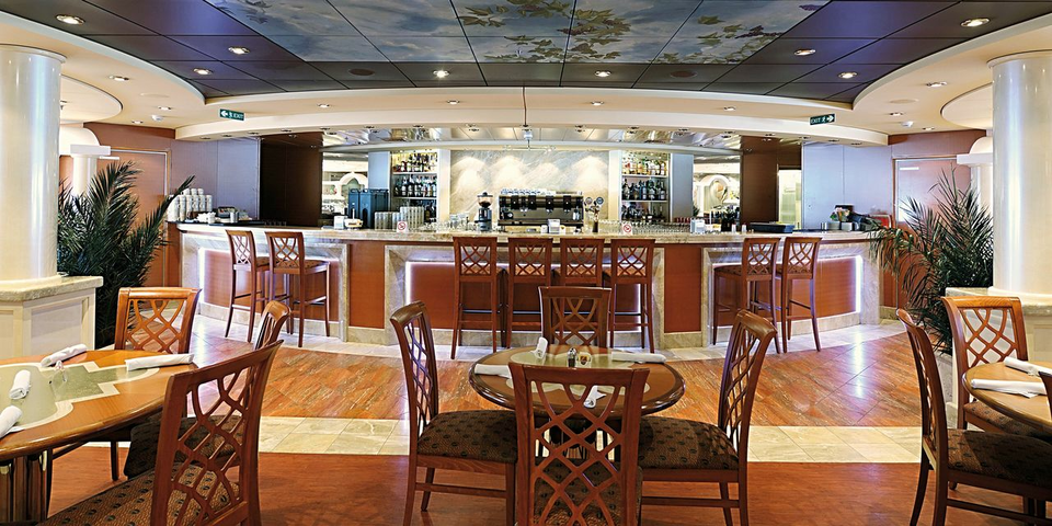 The main buffet restaurant can be found at Gli Archi Cafeteria and offers a buffet-styled dining expereince for Breakfast, Lunch and dinner with delicious snacks available at set times throughout the day 