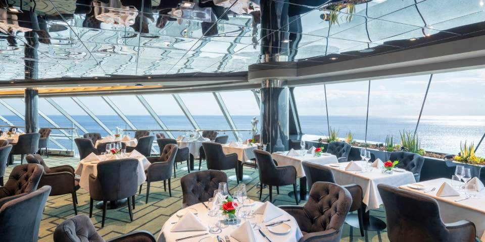 The MSC Yacht Club Restaurant is an exclusive and private venue reserved only for you with spectacular sea views.