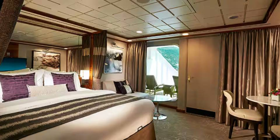 Forward-Facing Deluxe Penthouse with Large Balcony