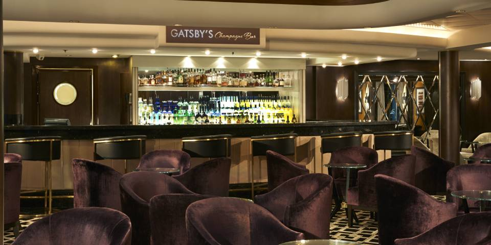 There are moments when only champagne will do. Head to Gatsby's Champagne Bar for an extensive selection of bubbly, decorated in classic art deco motif.