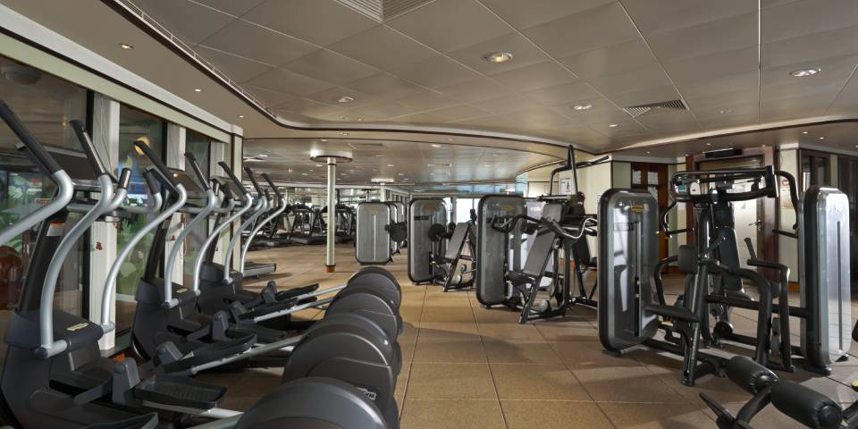 There are numerous ways to stay in shape whilst on board the Dawn. Pulse Fitness Centre has a full-service gym and aerobics/fitness classes offered daily.