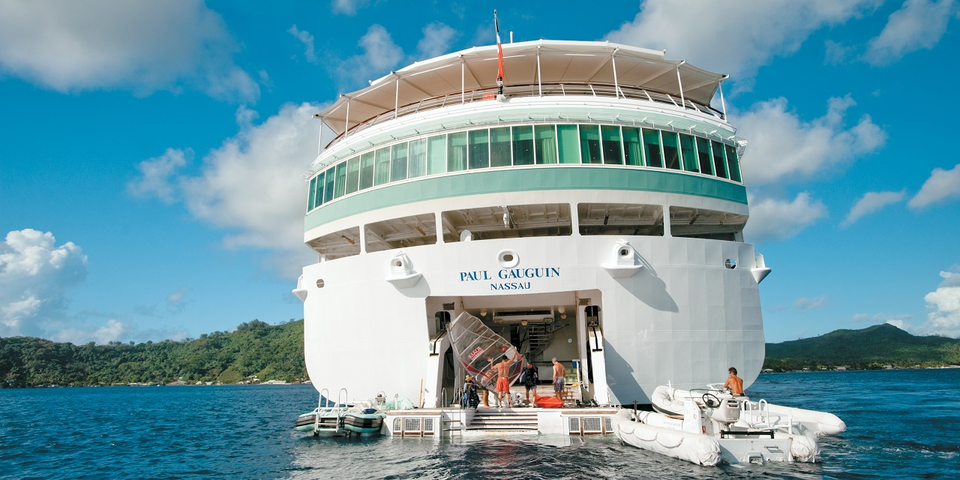 The Paul Gauguin waster sports marina in use