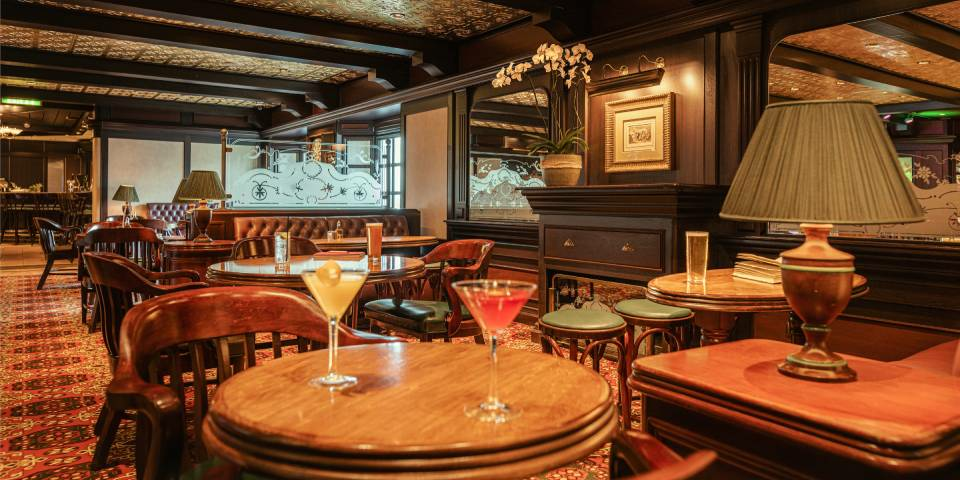Golden Lion Pub