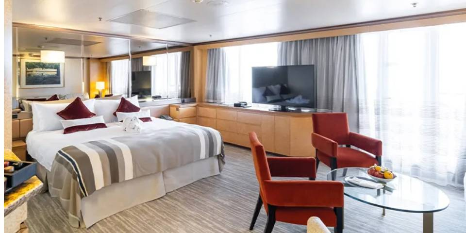 De-Luxe Suite