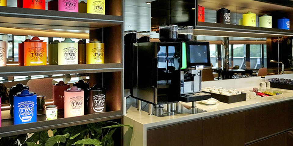 The Observation Lounge & Library is a serene haven for guests seeking a peaceful retreat to read and observe the world. While we don't serve food in this tranquil space, you can still enjoy a variety of beverages as you unwind and watch the world go by.