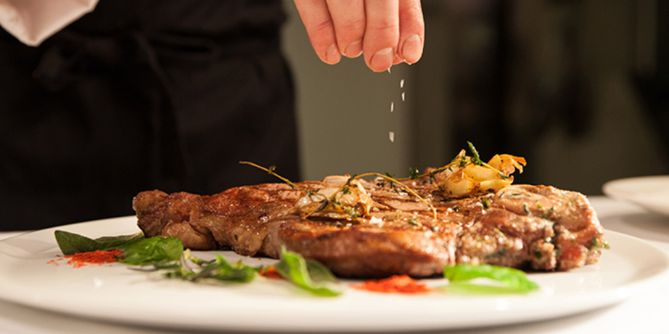 Elements: main restaurant on Deck 4, offering Italian, steak, seafood à la carte. Relaxed dinner spot for solo, duo, or group. Enjoy premium drinks at Elements Bar, with fine wines and international cheeses.