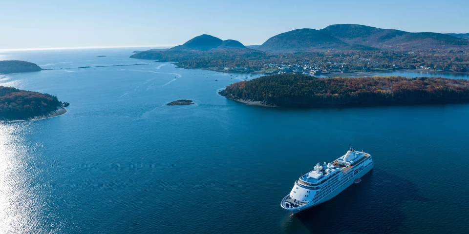 Silver Whisper